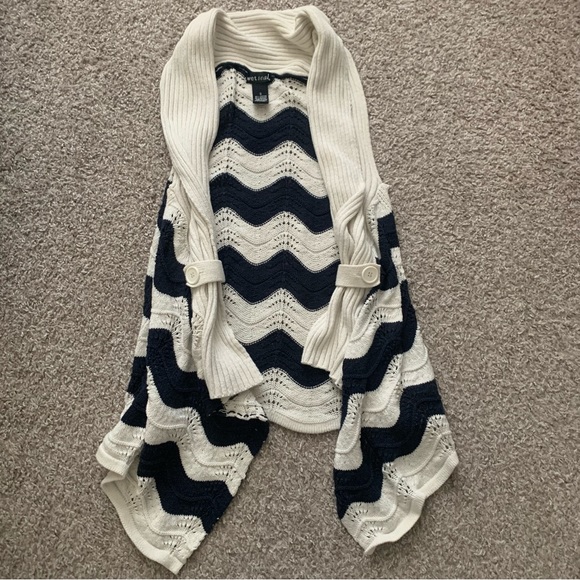 Wet Seal Nautical Striped Blue Cream Sweater Vest - Picture 7 of 9